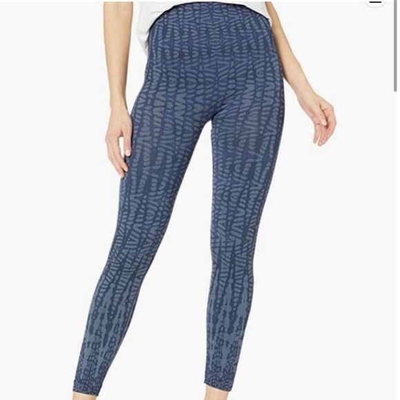 SPANX FL3515 Look At Me Now
Seamless Leggings Indigo Geo Size Large Blue Navy - Picture 3 of 12
